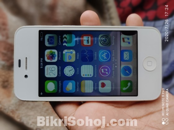 Apple iPhone 4s